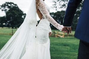 Read more about the article Is an Expensive Wedding Dress Worth it?