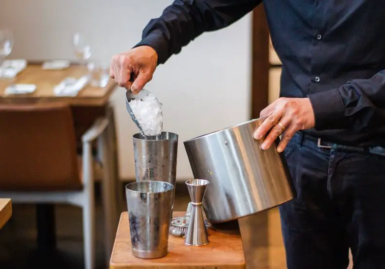 wedding bartender