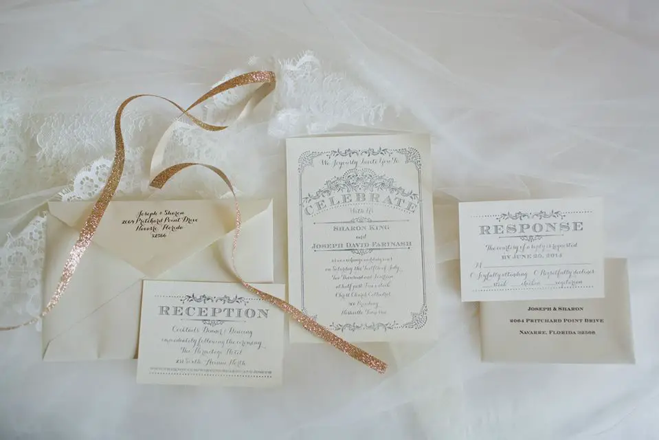 Read more about the article 20 Eco-Friendly Wedding Invitation & Stationery Brands