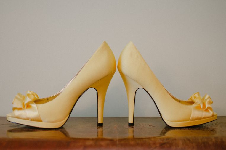 What Shoes to Wear with Ivory Wedding 